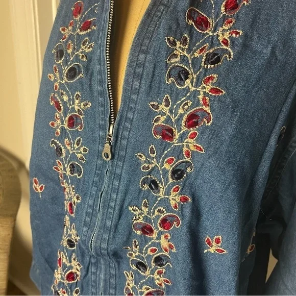 Vintage Tantrum Blues Denim Floral Embroidered Full Zip Shirt SZ 3X Cottagecore - Picture 2 of 7